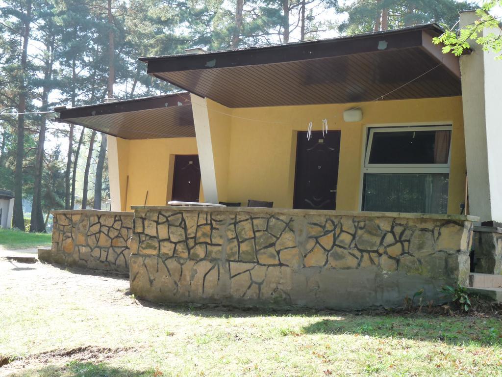 Osrodek Wypoczynkowy Jelonek Hotel Wolsztyn Exterior photo